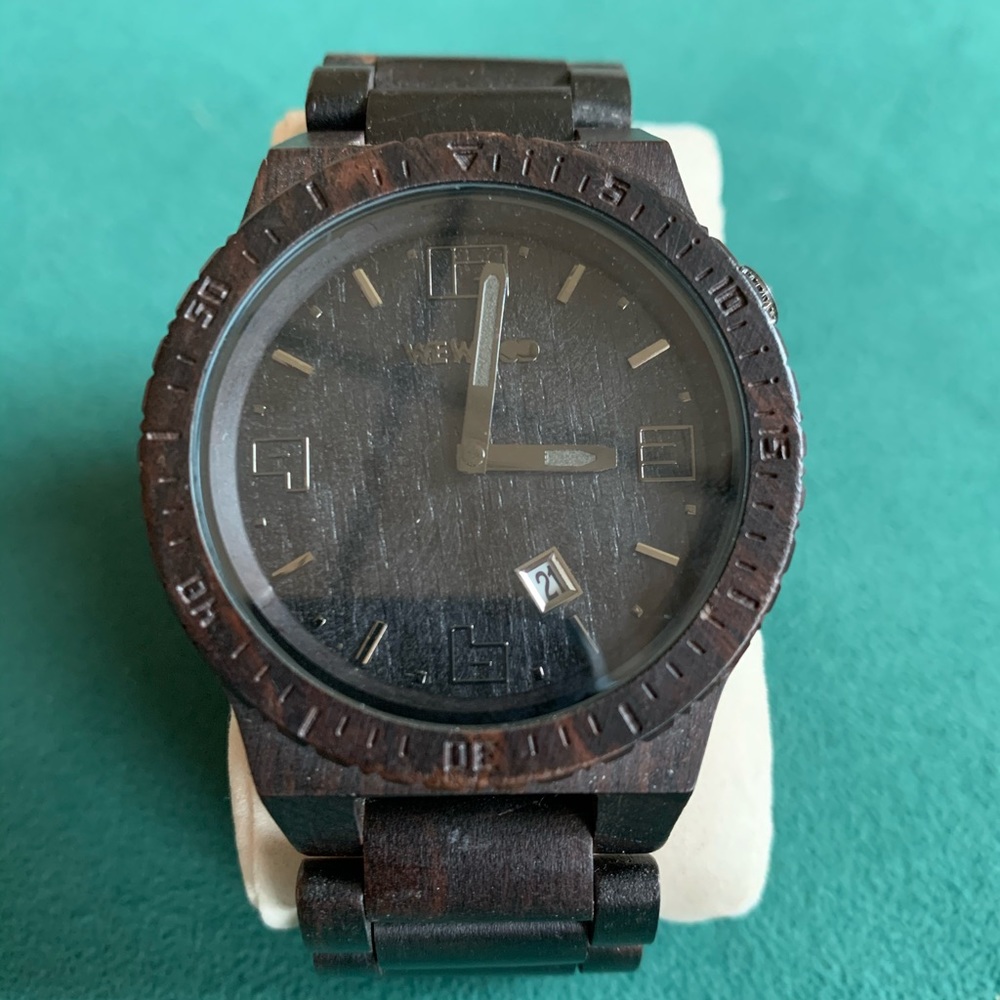 Wood Watch men’s large-face, 100% wood
